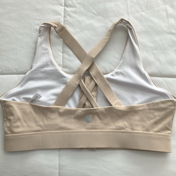 SPORTS BRA - Picture 2 of 4